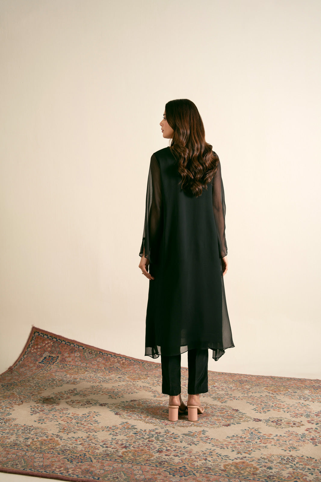 2 Piece  Chiffon Embroidered Suit (FS0022)