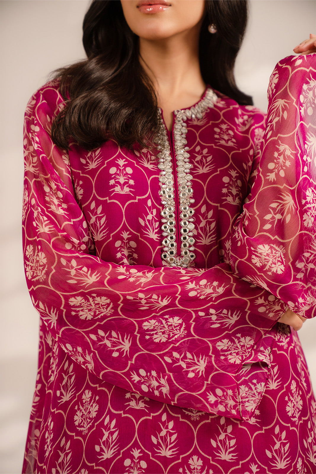 2 Piece Chiffon Embroidered Suit (FS0096)