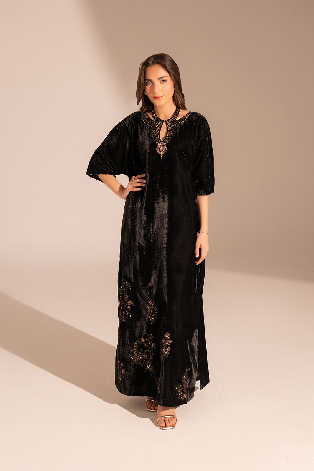 1 Piece Velvet Embroidered (FV0005)