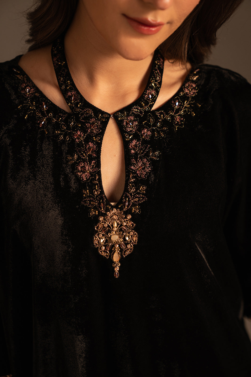 1 Piece Velvet Embroidered (FV0005)