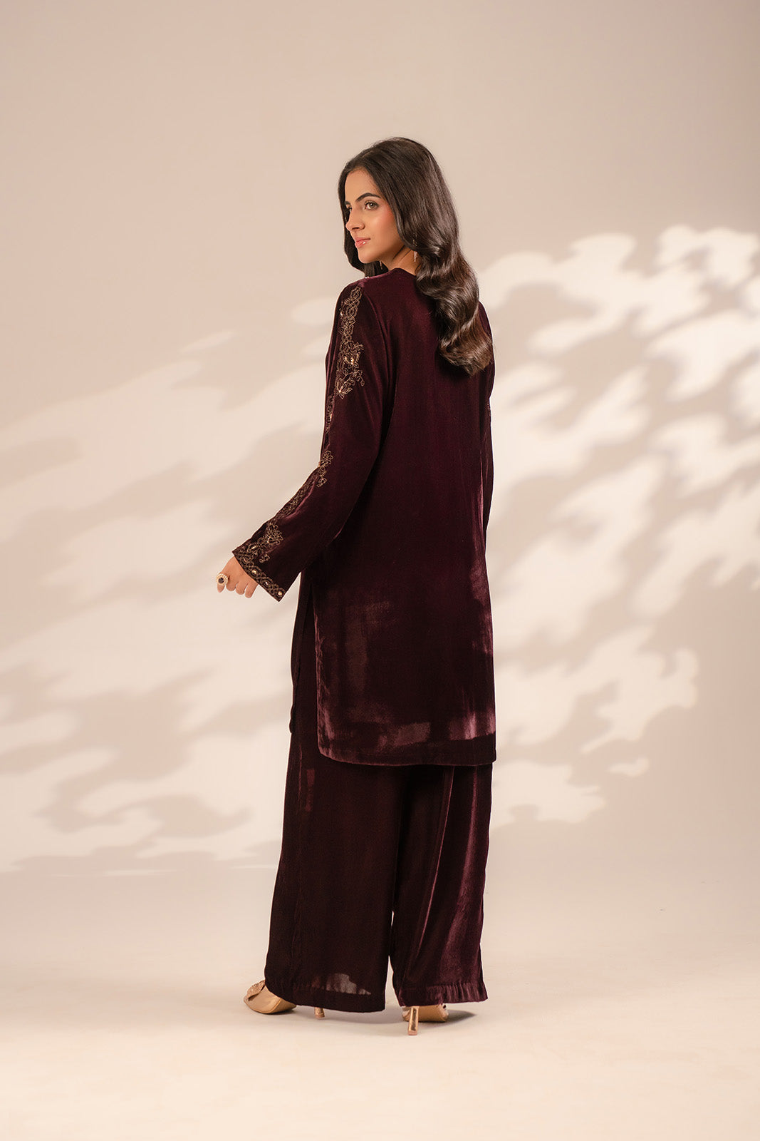 2 Piece Velvet Embroidered Suit (FV0006)
