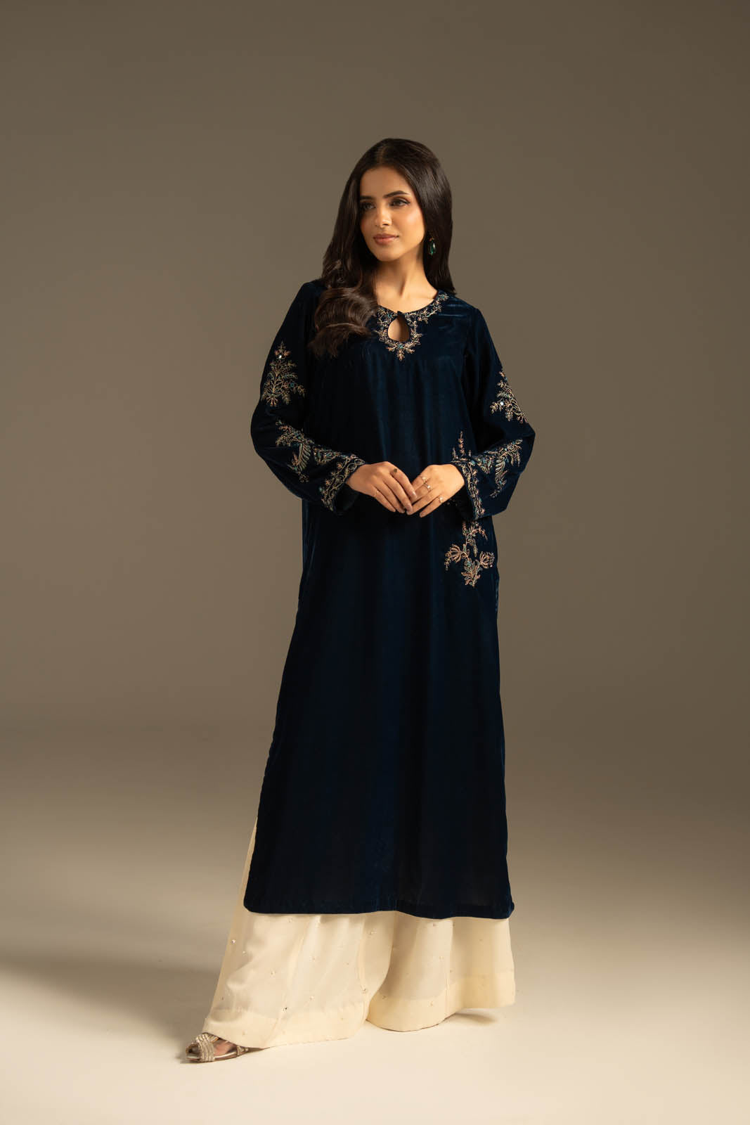 1 Piece Velvet Embroidered Suit (FV0018)
