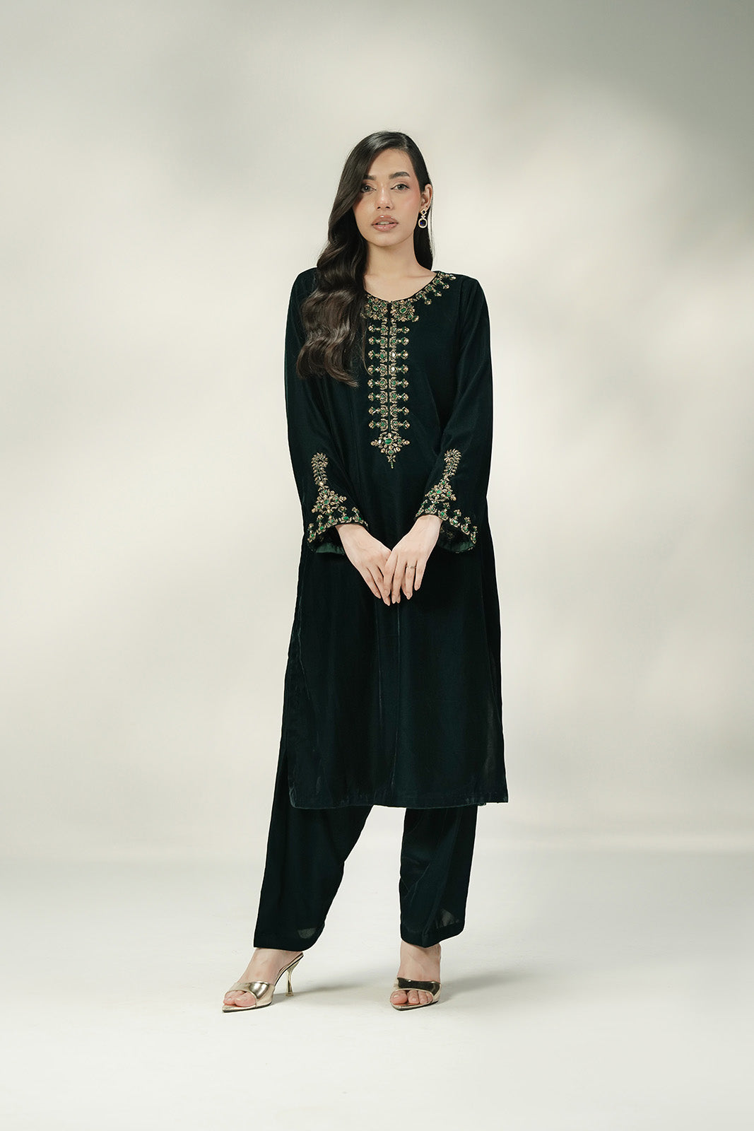 2 Piece Velvet Embroidered Suit (FV0020)