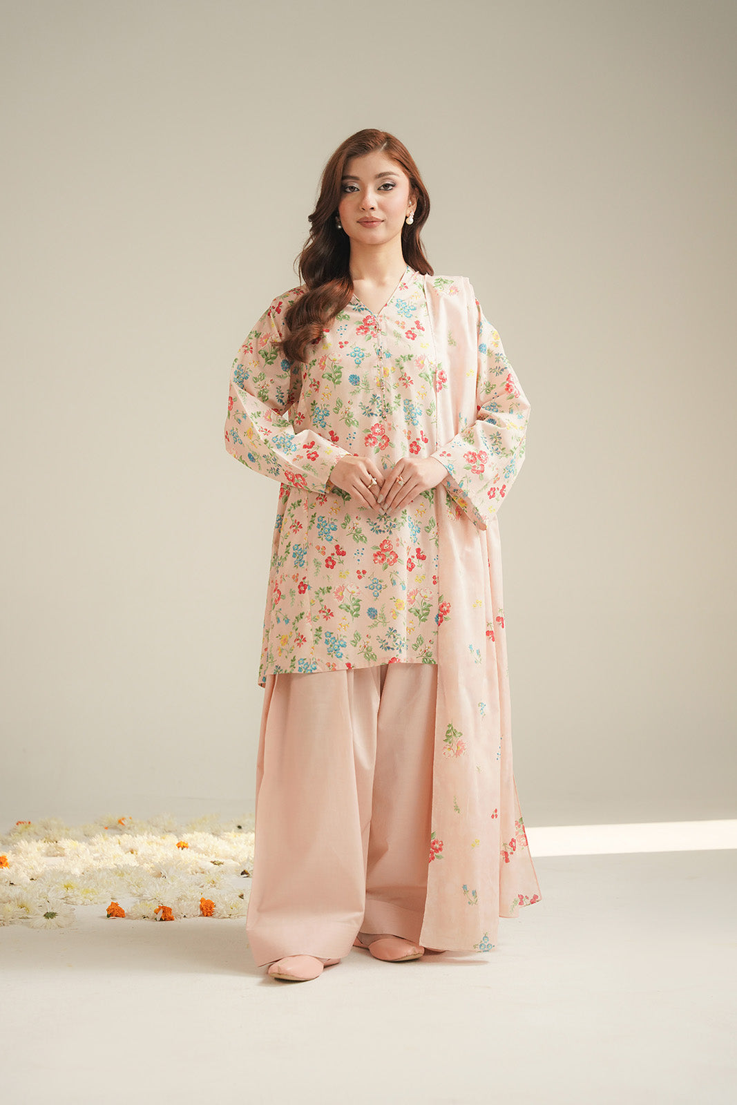 3 Piece Printed Lawn Printed Unstitched Suit (UC0115)