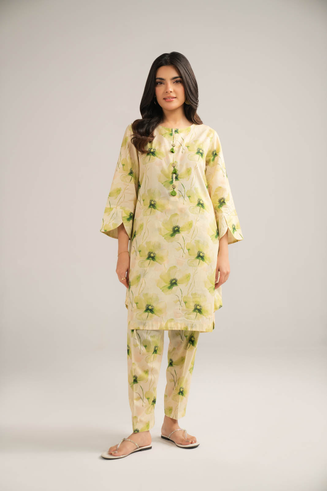 2 Piece Lawn Printed Unstitched Suit (UC0086)