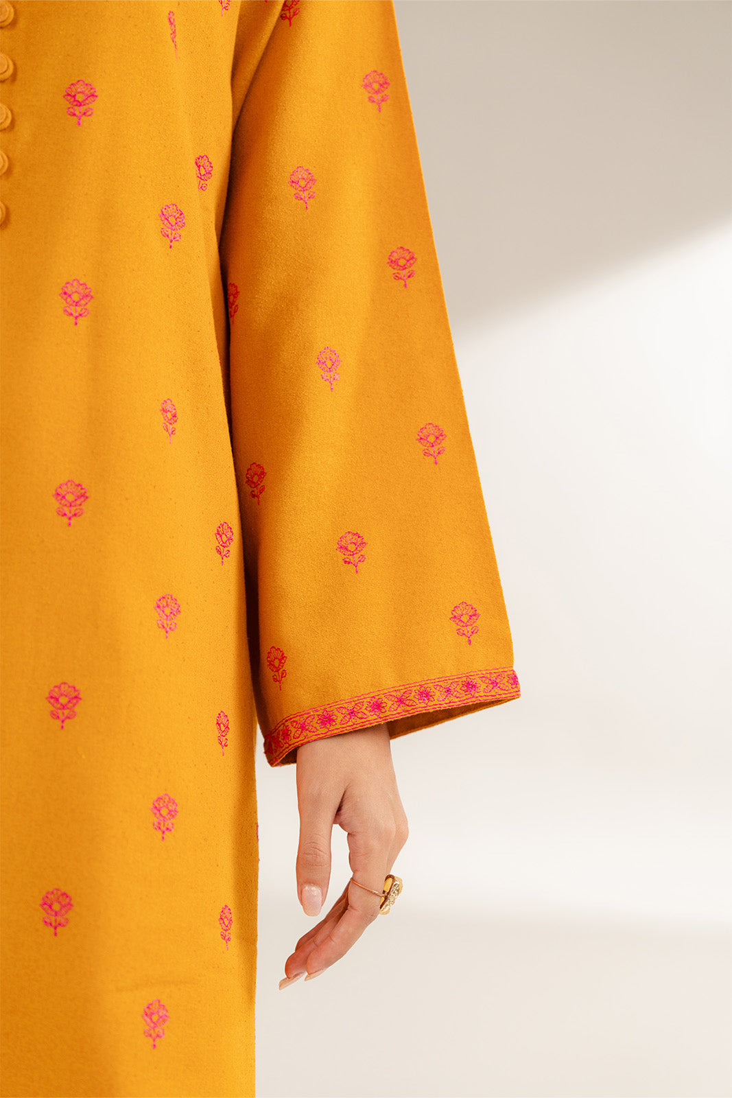 1 Piece Lawn Karandi Embroidered (HB1203)