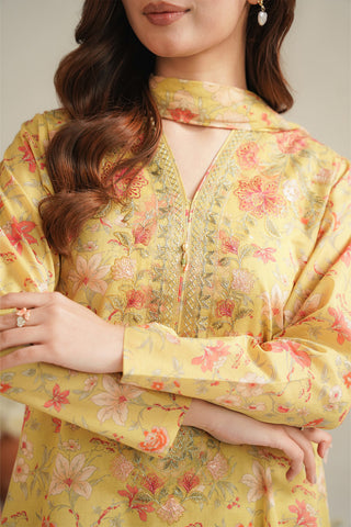 3 Piece Printed Lawn Embroidered Suit (UC0135)