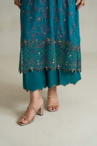 3 Piece Unstitched Chiffon Embroidered Suit (UF0003)