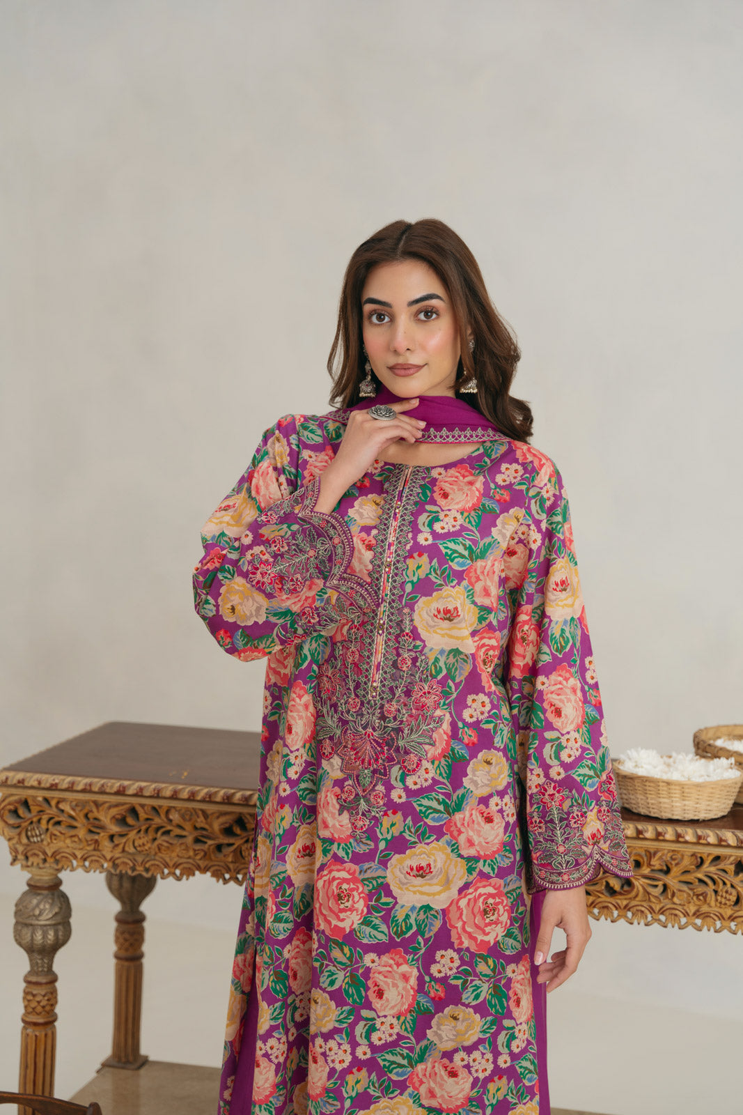 3 Piece Unstitched  Lawn Printed Suit (UC0039)