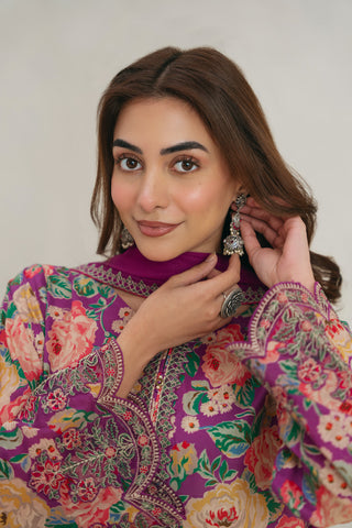 3 Piece Unstitched  Lawn Printed Suit (UC0039)