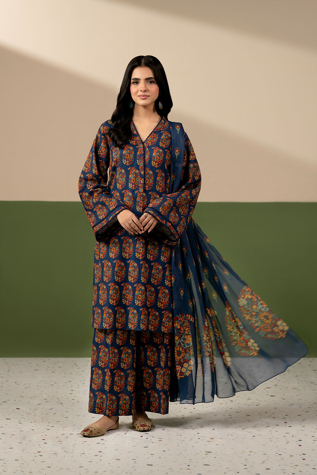 3 Piece Printed Slub Khaddar Printed Unstitched Suit (UC0139)
