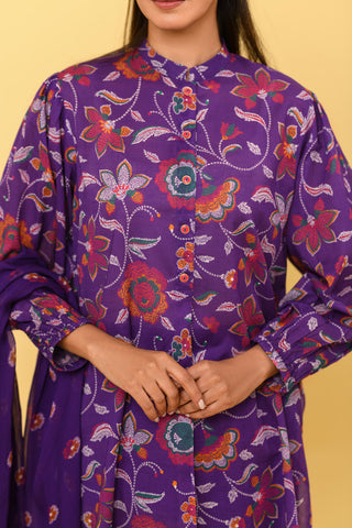 3 Piece Unstitched  Lawn Printed Suit (UC0031)