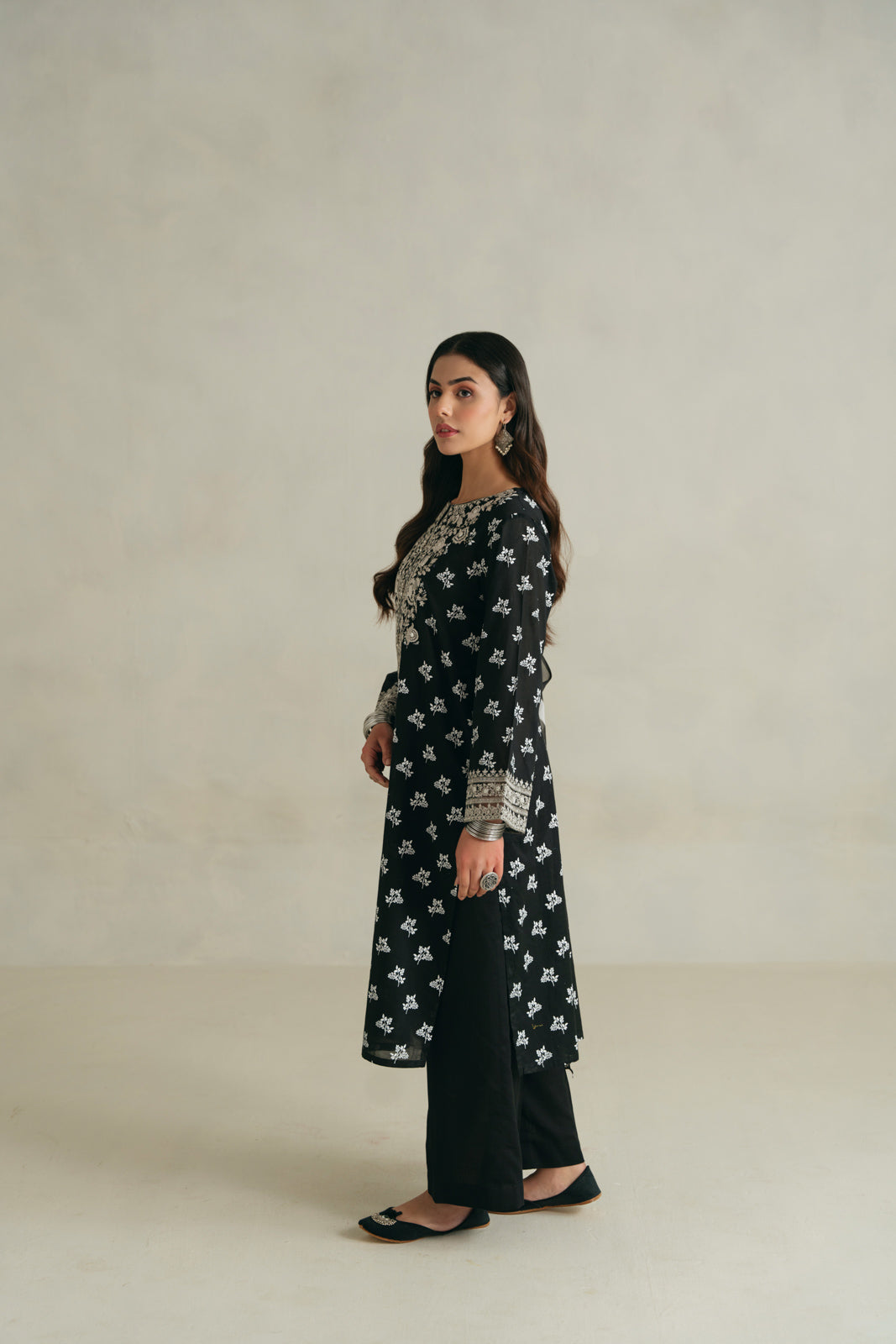 2 Piece Unstitched Lawn Printed Suit (UC0055)