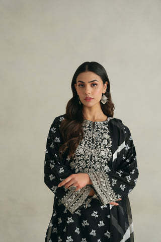 2 Piece Unstitched Lawn Printed Suit (UC0055)