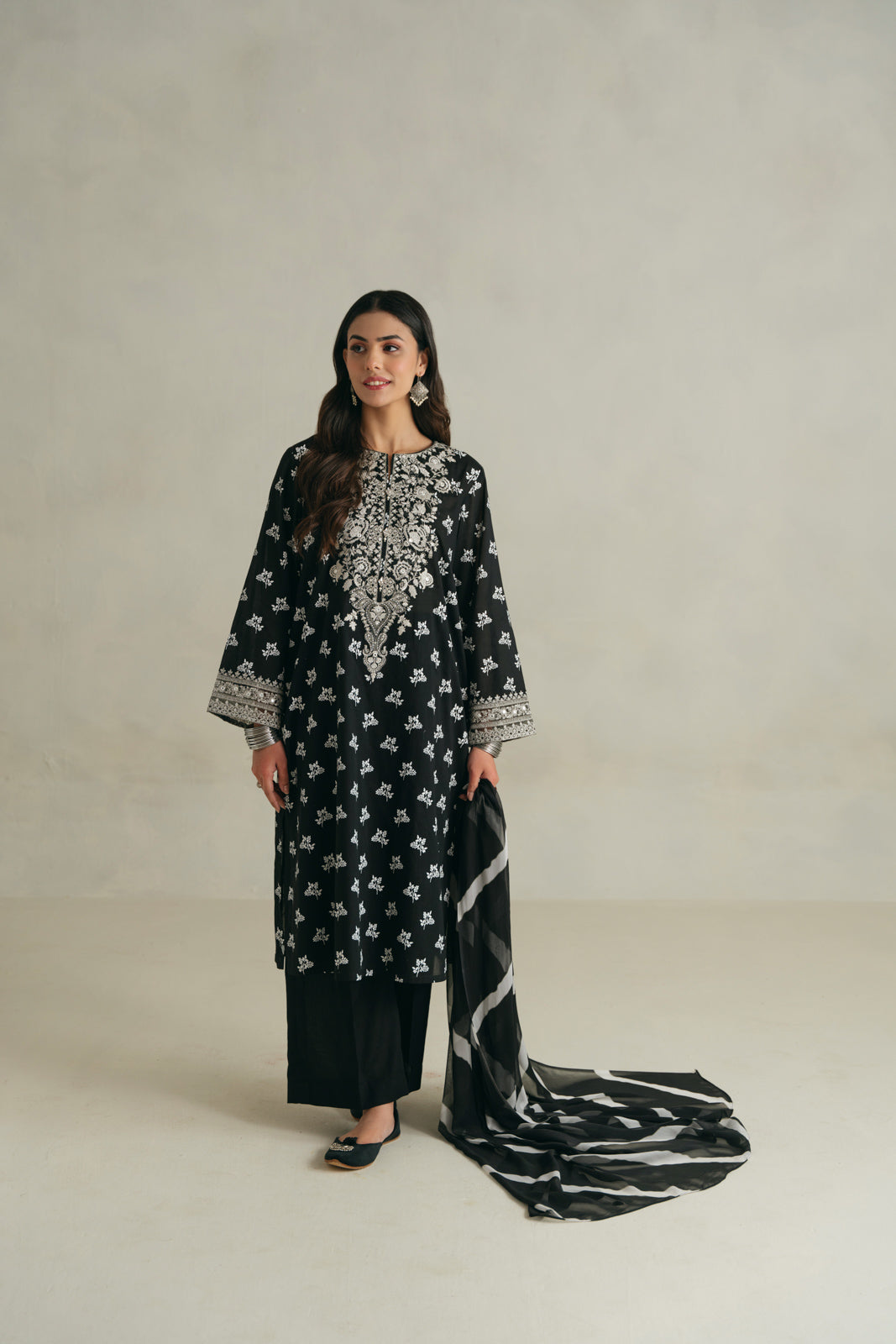 2 Piece Unstitched Lawn Printed Suit (UC0055)