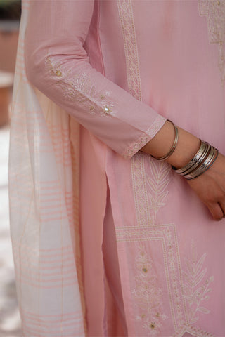 3 Piece Lawn Embroidered Suit (CS0043)