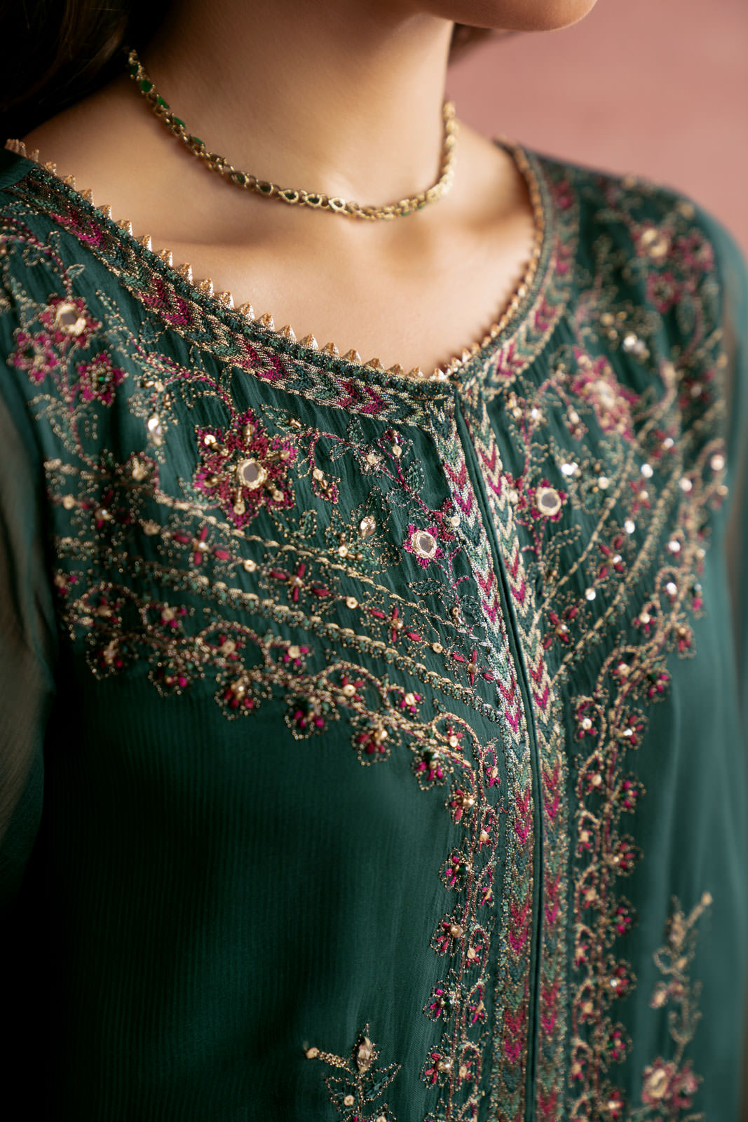 2 Piece Chiffon Embroidered Suit (AP0051)